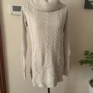 Forever 21 oversized long sweater size small